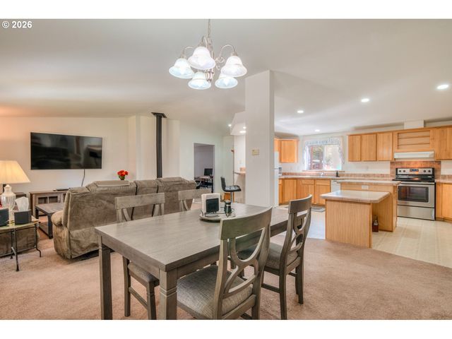 148728 SNUFFY Dr, La Pine, OR 97739