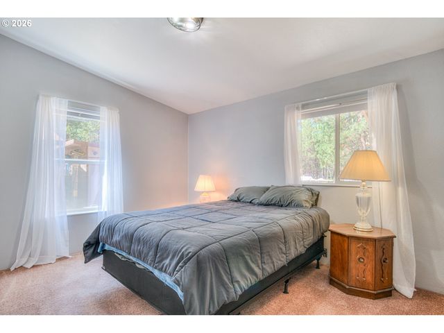 148728 SNUFFY Dr, La Pine, OR 97739