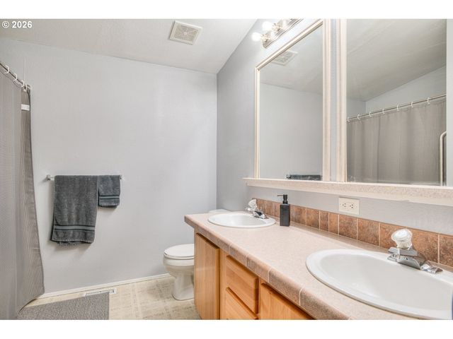 148728 SNUFFY Dr, La Pine, OR 97739