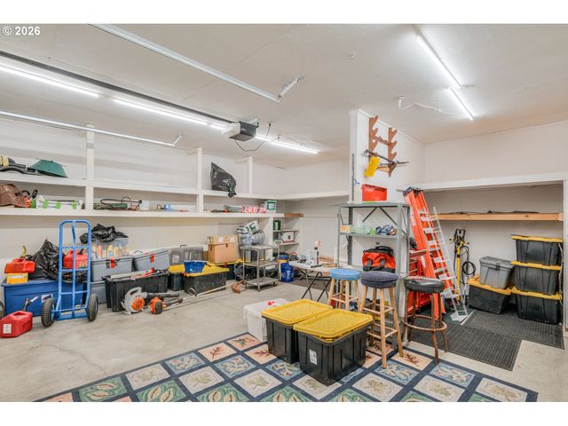 148728 SNUFFY Dr, La Pine, OR 97739