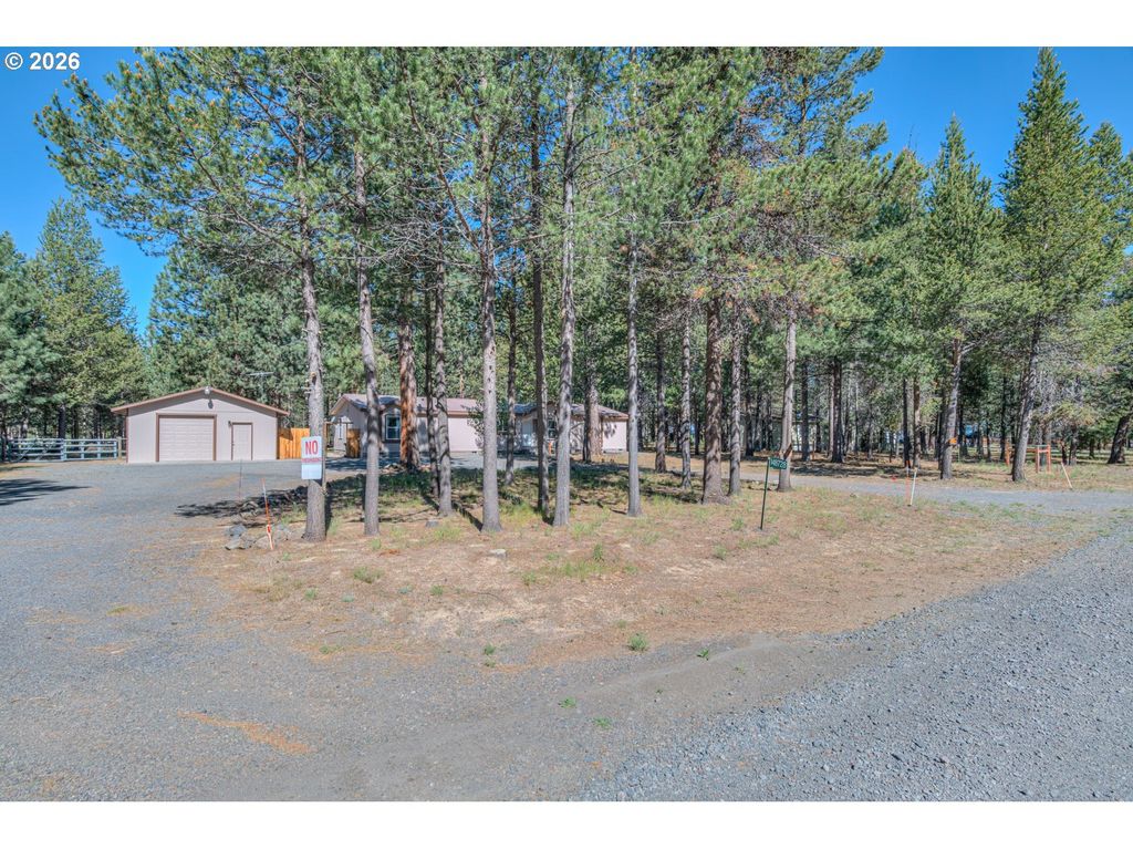 148728 SNUFFY Dr, La Pine, OR 97739