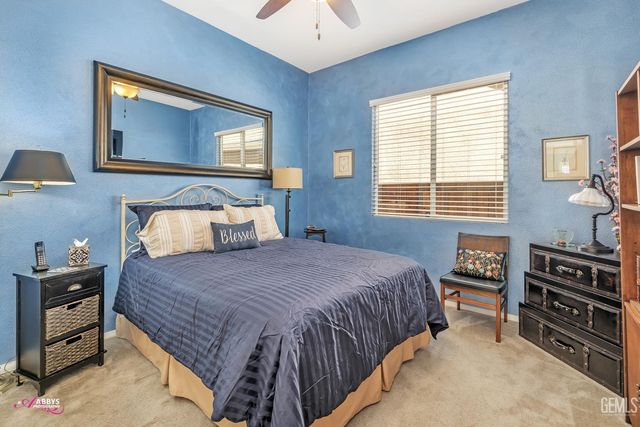 9803 Petersburg Place, Bakersfield, CA 93306