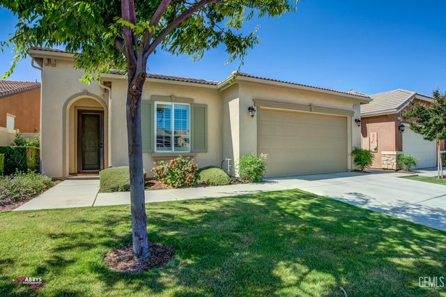 9803 Petersburg Place, Bakersfield, CA 93306