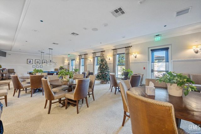 9803 Petersburg Place, Bakersfield, CA 93306