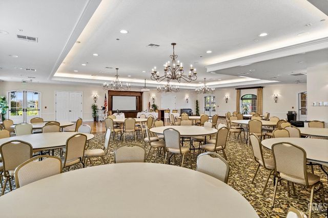 9803 Petersburg Place, Bakersfield, CA 93306