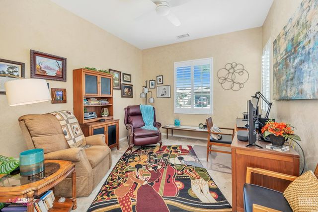 9803 Petersburg Place, Bakersfield, CA 93306