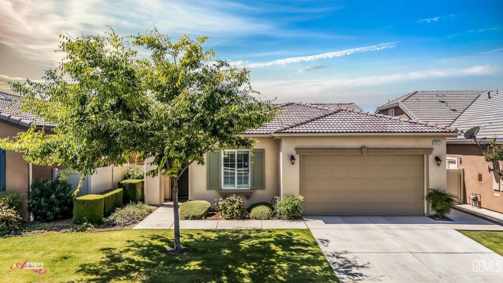9803 Petersburg Place, Bakersfield, CA 93306
