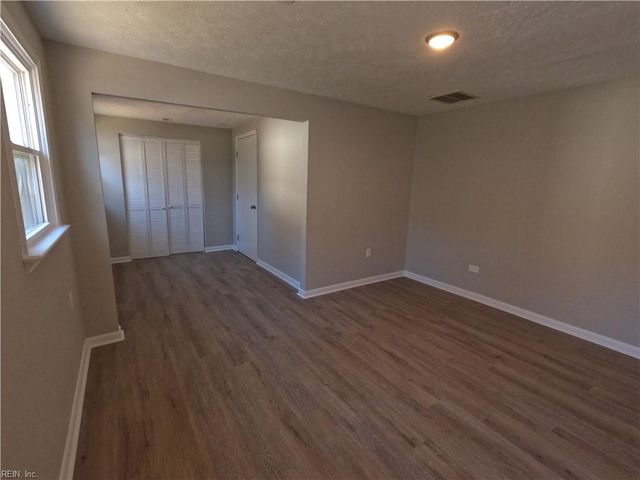 5301 Chestnut AVE, Newport News, VA 23605