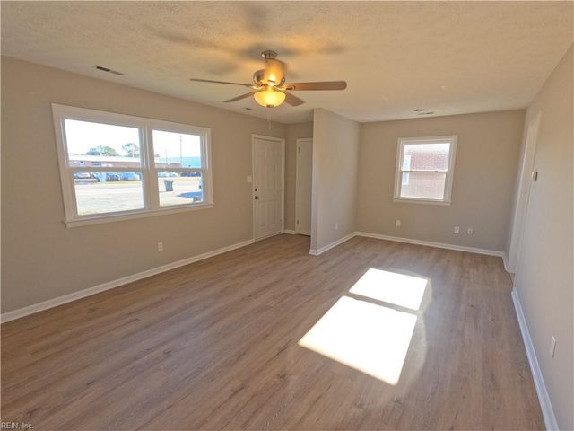 5301 Chestnut AVE, Newport News, VA 23605