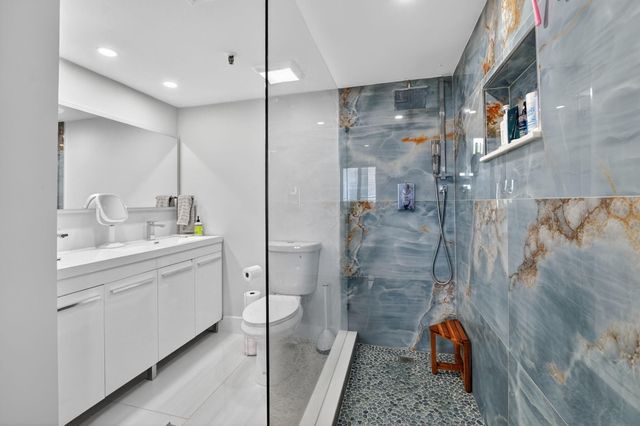 6815 Willow Wood Drive 4073, Boca Raton, FL 33434