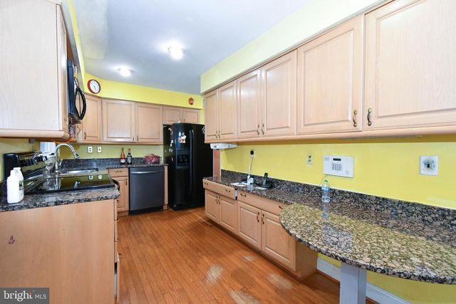 5209 YUMA CT, Alexandria, VA 22312