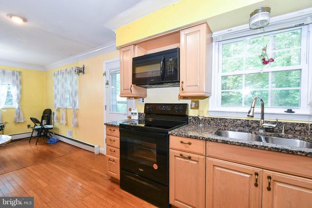 5209 YUMA CT, Alexandria, VA 22312