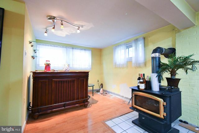 5209 YUMA CT, Alexandria, VA 22312