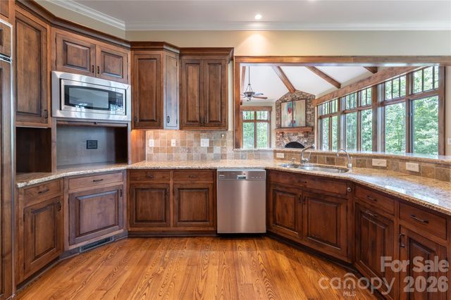 1116 Perch Fly Court, Biltmore Lake, NC 28715
