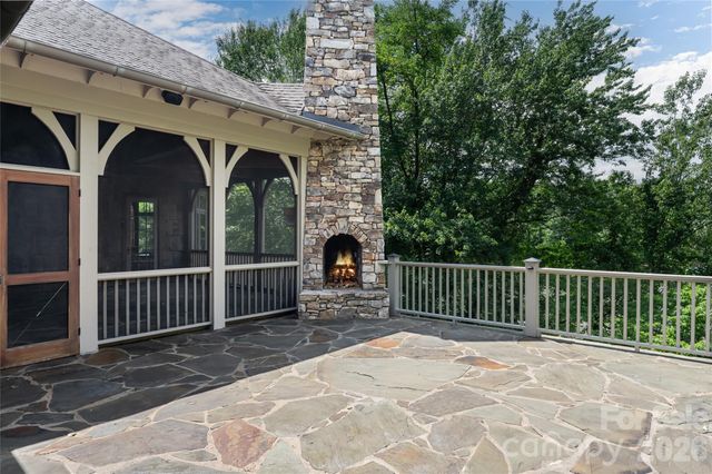 1116 Perch Fly Court, Biltmore Lake, NC 28715