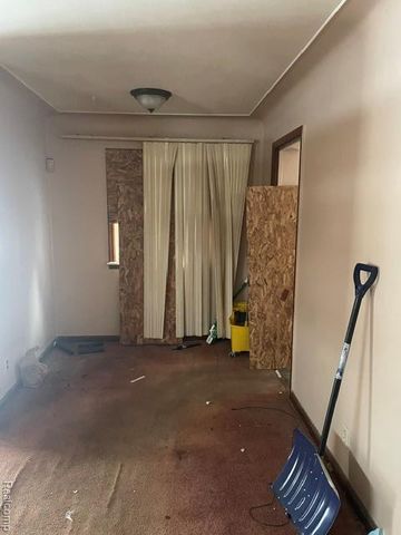 11443 Somerset Avenue, Detroit, MI 48224