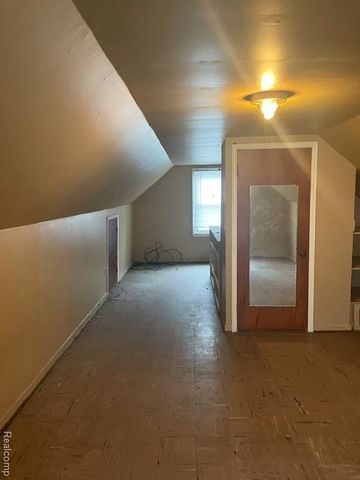 11443 Somerset Avenue, Detroit, MI 48224