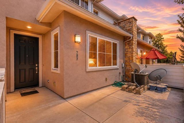 785 Trunorth Circle, Escondido, CA 92026