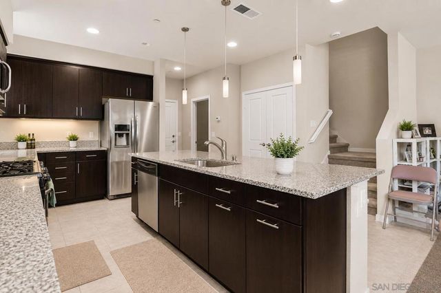 785 Trunorth Circle, Escondido, CA 92026