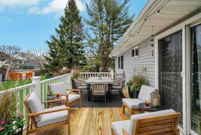 39 Joseph Place, Nesconset, NY 11767