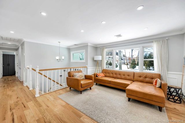 39 Joseph Place, Nesconset, NY 11767