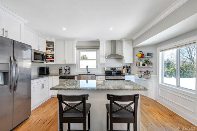 39 Joseph Place, Nesconset, NY 11767