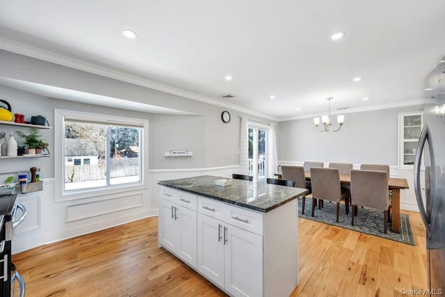 39 Joseph Place, Nesconset, NY 11767