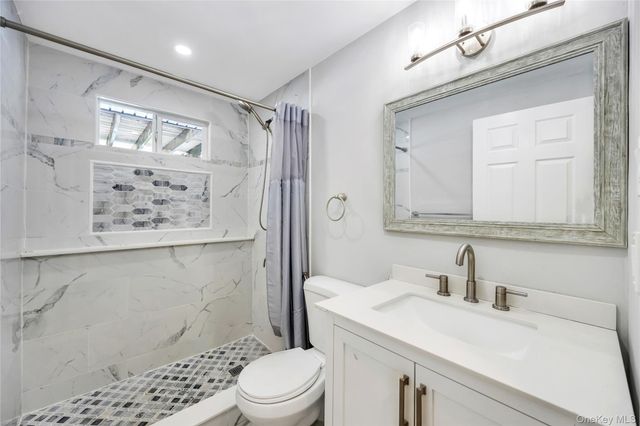 39 Joseph Place, Nesconset, NY 11767