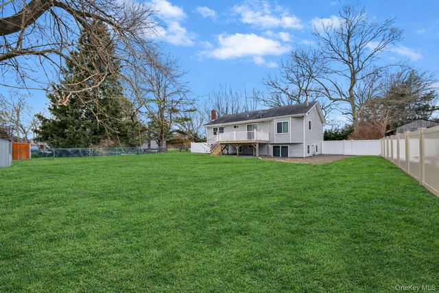 39 Joseph Place, Nesconset, NY 11767