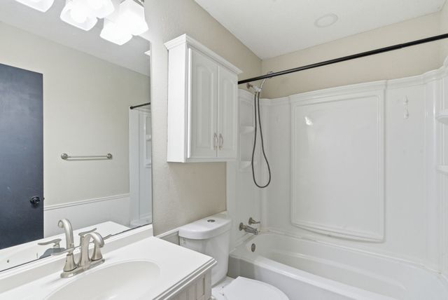 1710 Kay Avenue, Bridgeport, TX 76426