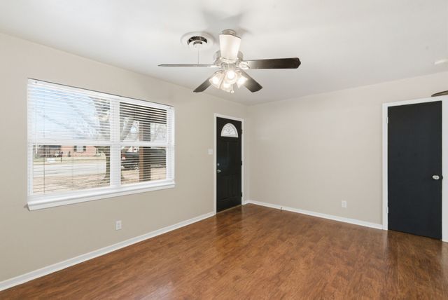 1710 Kay Avenue, Bridgeport, TX 76426