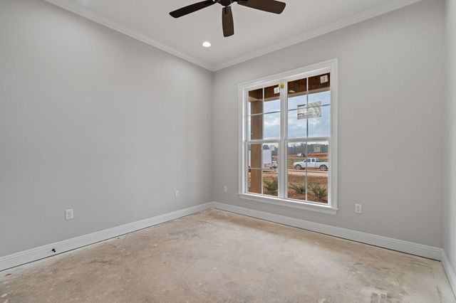 136 Micawber Loop, Hattiesburg, MS 39402