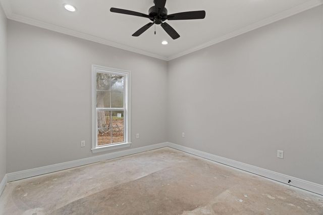 136 Micawber Loop, Hattiesburg, MS 39402