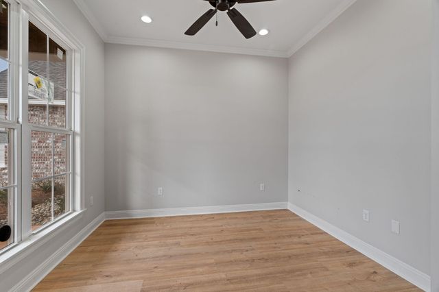 136 Micawber Loop, Hattiesburg, MS 39402