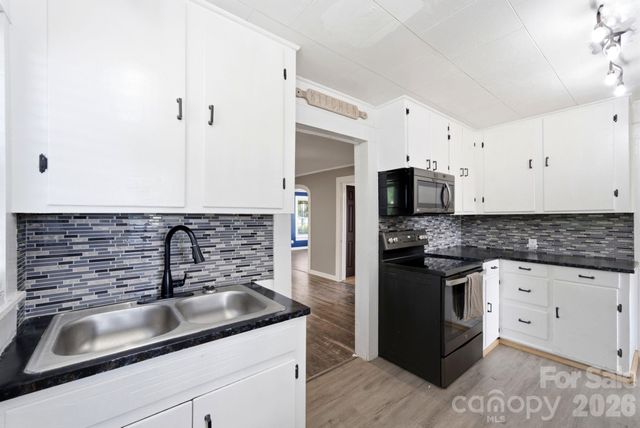 3041 Pink Plyler Road, Lancaster, SC 29720