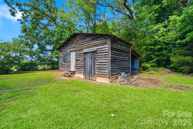 3041 Pink Plyler Road, Lancaster, SC 29720