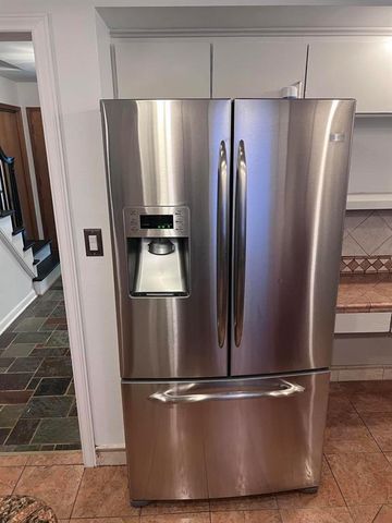 18830 San Quentin Drive, Lathrup Village, MI 48076