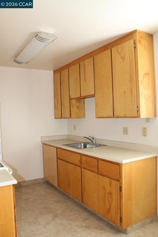 5619 Madison Ave 2, Richmond, CA 94804