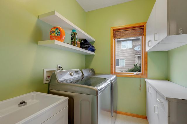 2014 Blue Jay Street, Shakopee, MN 55379