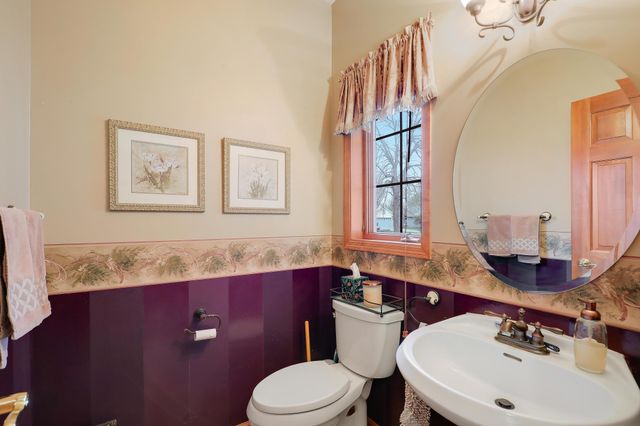 2014 Blue Jay Street, Shakopee, MN 55379