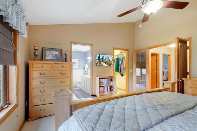 2014 Blue Jay Street, Shakopee, MN 55379