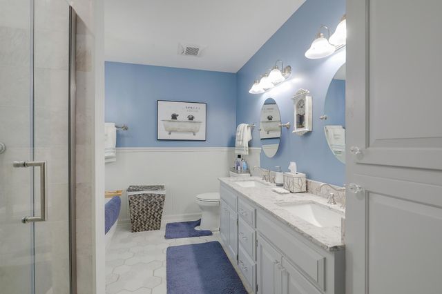 2014 Blue Jay Street, Shakopee, MN 55379