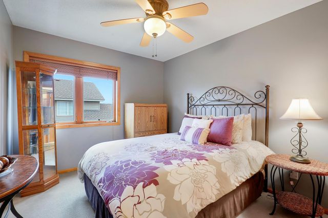 2014 Blue Jay Street, Shakopee, MN 55379