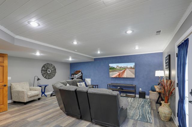 2014 Blue Jay Street, Shakopee, MN 55379