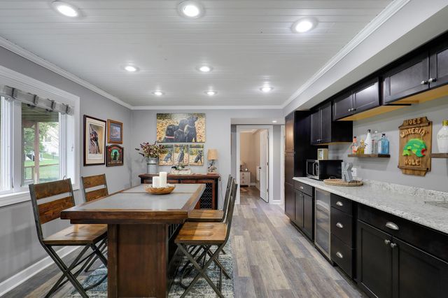 2014 Blue Jay Street, Shakopee, MN 55379