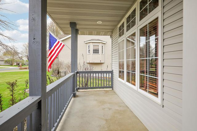 2014 Blue Jay Street, Shakopee, MN 55379