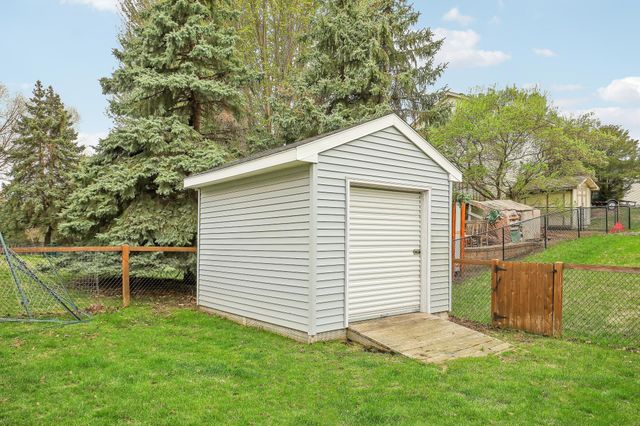 2014 Blue Jay Street, Shakopee, MN 55379