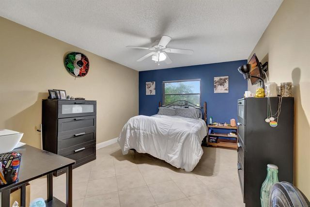 6118 La Palma Lane, Delray Beach, FL 33484