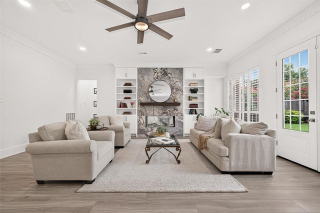 2926 Quincannon Lane, Houston, TX 77043