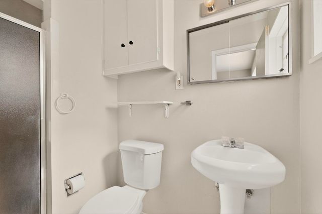 9900 Mesa Arriba Avenue NE, Albuquerque, NM 87111